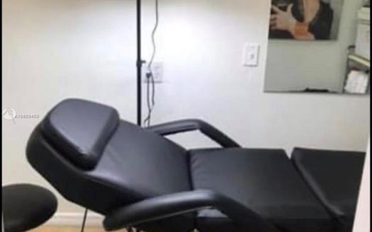 515 SW 12th Ave, Miami, FL 33130