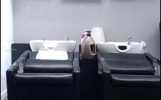 2050 Palm Ave, Hialeah, FL 33010