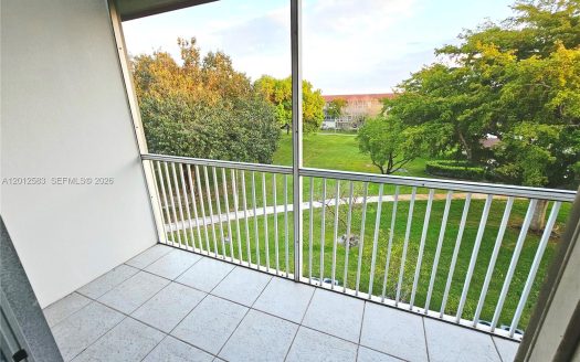 13250 SW 7th Ct #402L Pembroke Pines, FL 33027