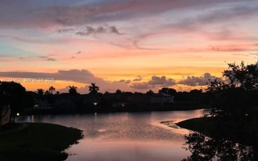 21100 SW 87th Ave #304 Cutler Bay, FL 33189