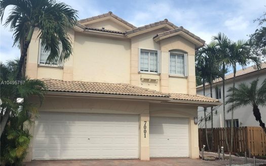 7001 NW 107TH ct Doral Fl 33178