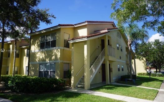 12840 Vista Isles Dr, Plantation, FL 33325