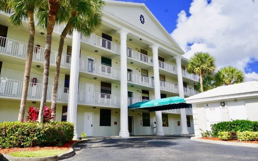 1721 Whitehall Dr, Davie, FL 33324