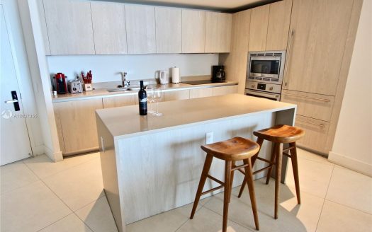 4111 S Ocean Dr, Hollywood, FL 33019