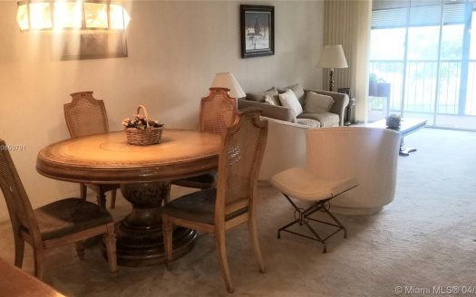 2551 Aragon Blvd, Sunrise, FL 33322