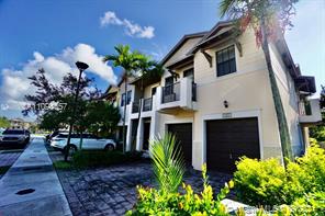 5805 NW 104 Path, Doral, FL 33178