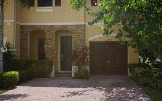23941 SW 112th Ct, Miami, FL 33032
