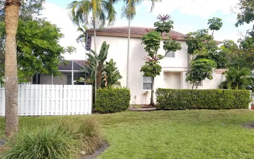 171 NW 75th Ter, Plantation, FL 33317