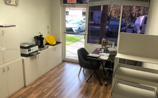 4638 N Hiatus, Sunrise, FL 33351