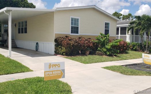 1267 SW 114th Av, Davie, FL 33325