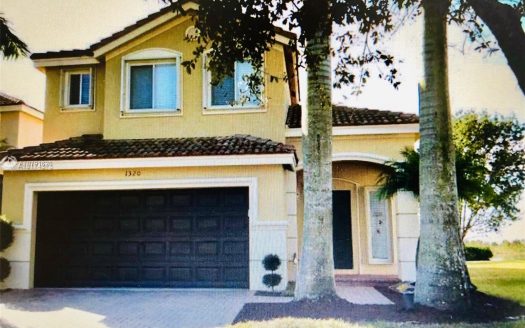 1320 Canary Island Dr, Weston, FL 33327
