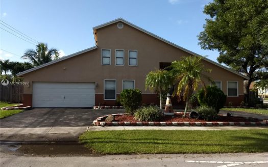9947 NW 46th Ct, Sunrise, FL 33351