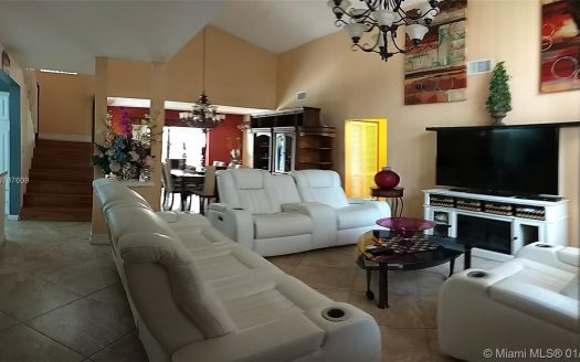 9947 NW 46th Ct, Sunrise, FL 33351