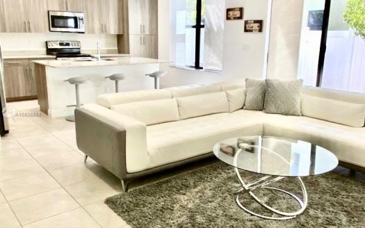 148 NW 209 Way, Pembroke Pines, FL 33029