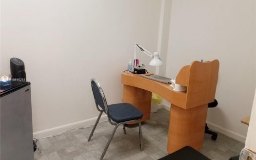 11300 NW 87th Ct, Hialeah Gardens, FL 33018