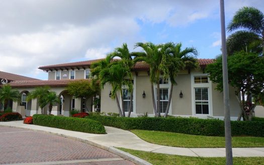 22511 SW 88th Pl, Cutler Bay, FL 33190