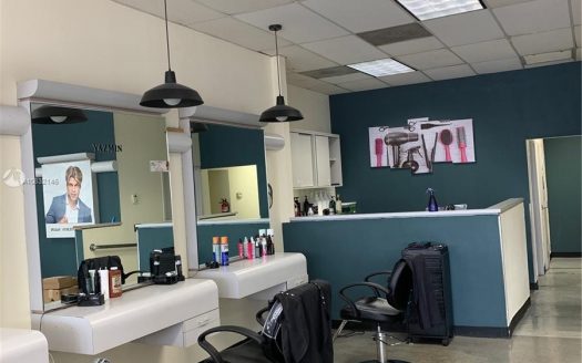 7899 Pembroke Pines Blvd, Pembroke Pines, FL 33024