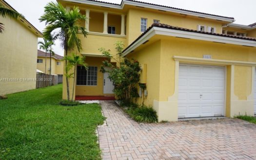 13231 SW 143rd Ter, Miami, FL 33186