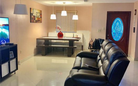 342 NW 114th Ave, Sweetwater, FL 33172