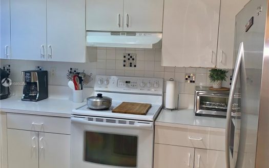 342 NW 114th Ave, Sweetwater, FL 33172