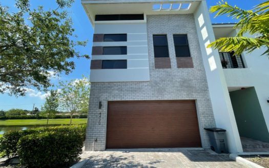 4420 NW 8th Ct #4420,  Plantation, FL 33317-1511