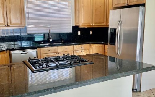 7151 Coolidge St, Hollywood, FL 33024