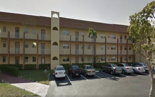 8515 Sunrise Lakes Blvd, Sunrise, FL 33322