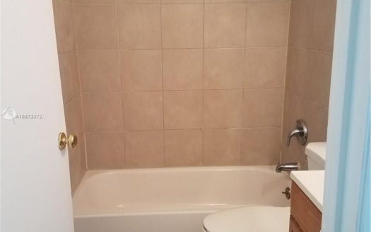 1739 Dewey, Hollywood, FL 33020