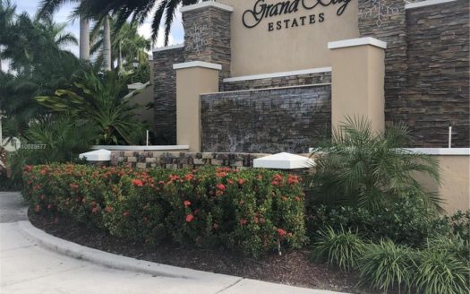 8910 NW 98th Av. #8910 Doral Fl, 33178