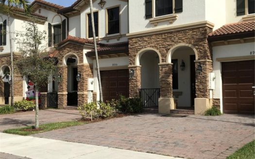 8910 NW 98th Av. #8910 Doral Fl, 33178