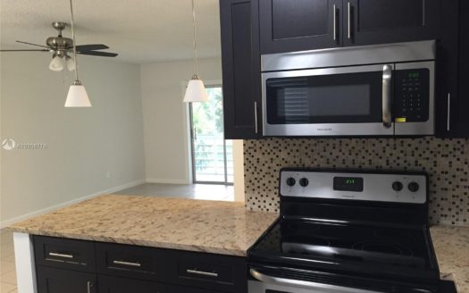 6505 Winfield Blvd, Margate, FL 33063