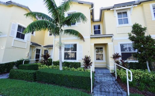 132 SE 28th Pl, Homestead, FL 33033