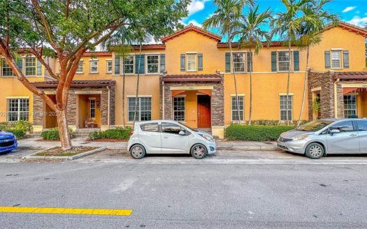 9341 SW 170th Psge, Miami, FL 33196