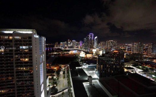 1750 S Bayshore Dr, Miami, FL 33132