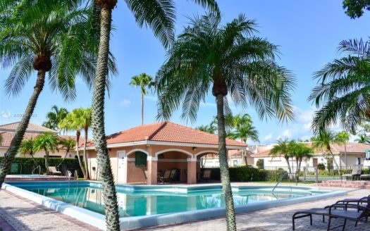 15865 SW 6th Pl, Pembroke Pines, FL 33027