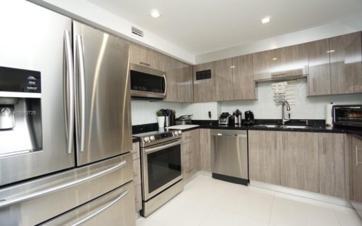 2801 NE 183rd St, Aventura, FL 33160