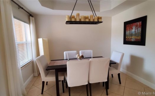 902 SW 143rd Ter, Pembroke Pines, FL 33027