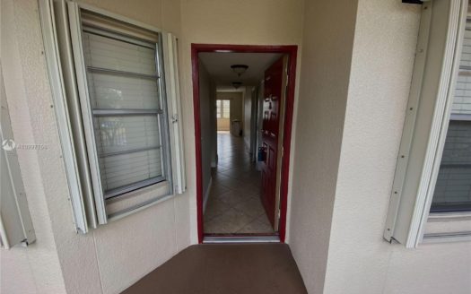 1100 SW 128th Ter, Pembroke Pines, FL 33027