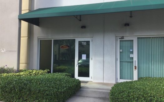 15851 SW 41st, Weston, FL 33331