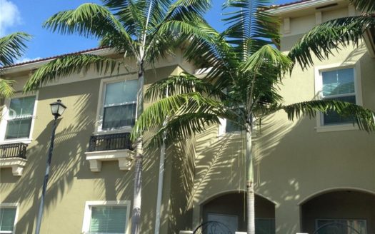 2851 W Prospect Rd, Tamarac, FL 33309