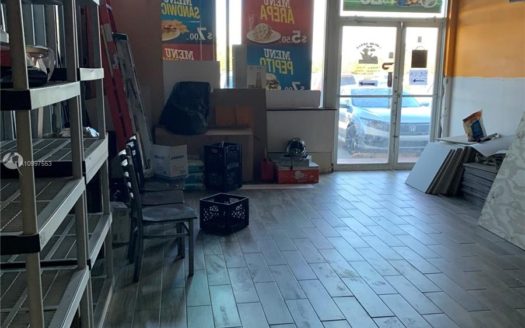 9682 NW 25 St, Doral, FL 33172