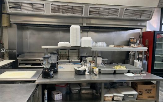 9682 NW 25 St, Doral, FL 33172