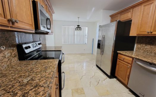 2704 NW 104th Ave, Sunrise, FL 33322