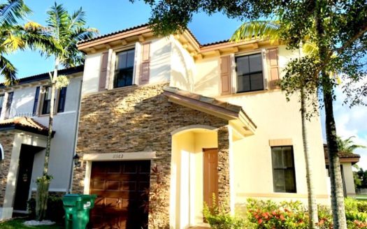 11362 SW 239th St, Homestead, FL 33032