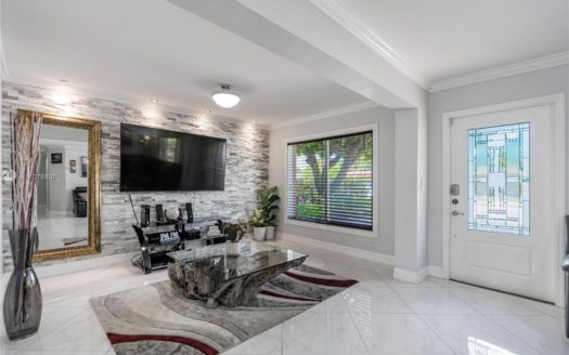 6130 SW 15th Ct, North Lauderdale, FL 33068