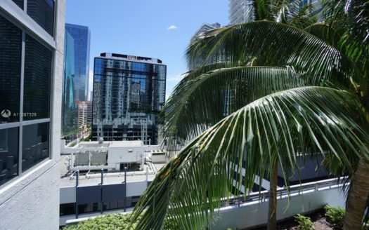 1060 Brickell Ave, Miami, FL 33131