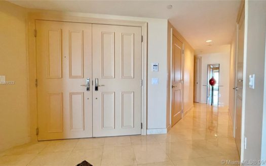 6000 Island Blvd, Aventura, FL 33160