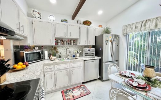 123 Briarwood Cir #2-5, Hollywood, FL 33024-1303