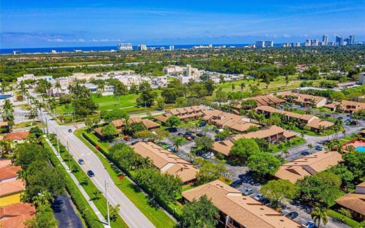 1445 Amanda St, Hollywood, FL 33020-3255