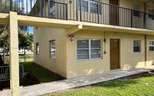 406 Lakeside Dr #117, Margate, FL 33063-7653